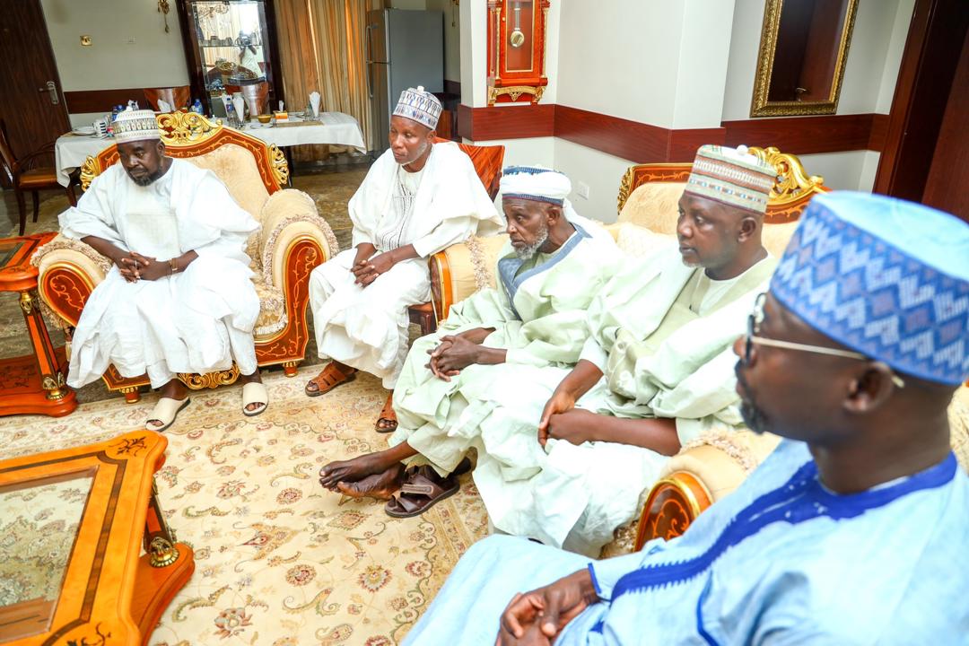 ProfIsaPantami's tweet photo. Meeting and engagement with the leadership of Jama'atu Izaalatil Bidi'ah wa Iqaamatis Sunnah, Gombe State Branch. A very fruitful discussion on the Federal Government of Nigeria. May the Almighty Allah make our country a better place for all,... https://t.co/rE3314gcQ4