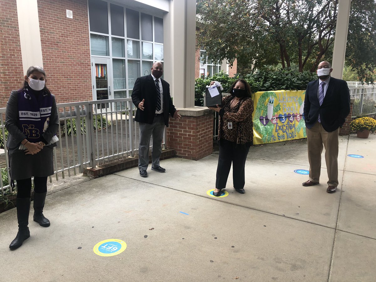 CombsCatchUp's tweet photo. What a sweet surprise from @CentralWCPSS. Thank you @wchavis from @EnloeMagnetHS Dr Ashburn from @NBroughtonHS and Mr Harden from @SRHS_sga. @WCPSS @wcpssmagnets https://t.co/DWQTwBIbYs
