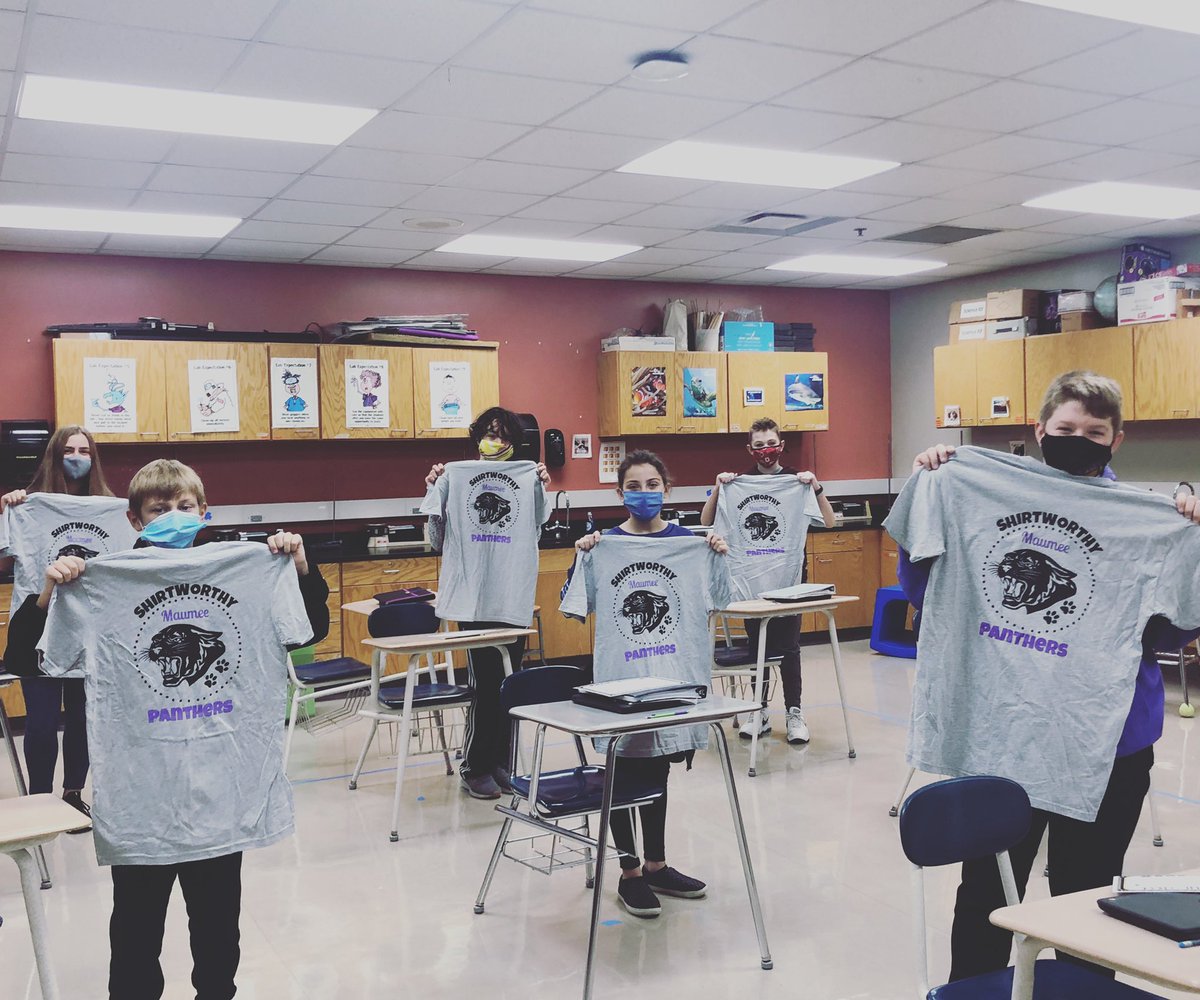 Our first crew of in-person #shirtworthy students! We are so glad to have your character and leadership in our classrooms! #wearemaumee