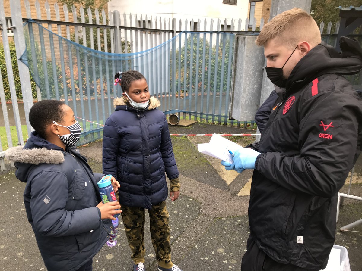 CoventryRugby's tweet photo. 🚸 40 disadvantaged youngsters nominated by Coventry schools
🍽️ Breakfast and lunch provided
🏅 Days packed with multi-sport and activities
👍 This is Project:500 Oct 2020!

Thanks to all the companies and individuals who have supported Project:500 this season! #OurClubOurCity https://t.co/hyqfuMo73y