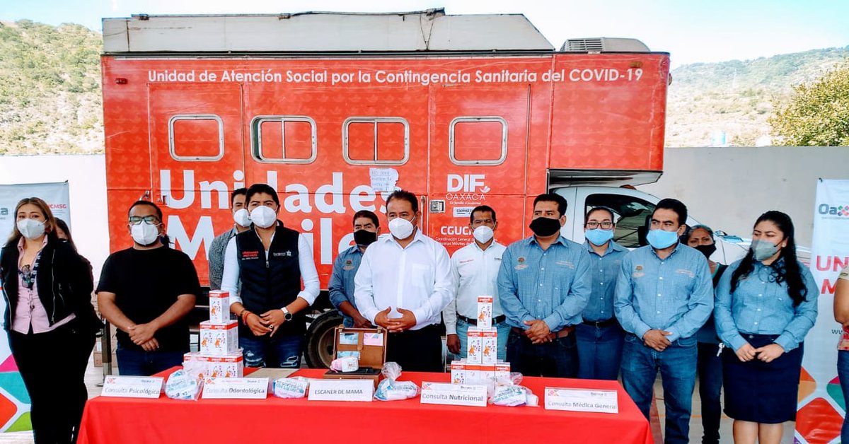 NalleOax's tweet photo. En compañía del Pdte. Mpal. De #SanMiguelTlacotepec, Prof. Froylan García, damos inicio a nuestras actividades de atención de las brigadas de @UM_oaxaca en la región #Mixteca. En el @GobOax seguimos realizando acciones para proteger la #Salud de l@s oaxaqueñ@s.
@alejandromurat https://t.co/As0Pp40fJ6
