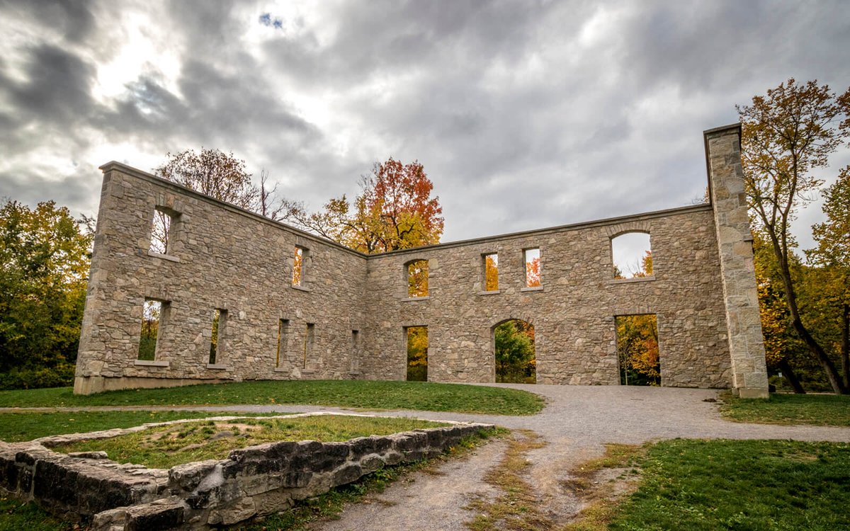 Lindz 🇨🇦 I've Been B✈t! (@ibbtravel) on Twitter photo With insane asylums to haunted pubs & many tragic tales in between, I'm thinking instead of the city of waterfalls, Hamilton should be known as the city of ghosts 🙀 👇🏼
ivebeenbit.ca/haunted-places…
#HamOnt #Ontario #Canada With insane asylums to haunted pubs & many tragic tales in between, I'm thinking instead of the city of waterfalls, Hamilton should be known as the city of ghosts 🙀 👇🏼
ivebeenbit.ca/haunted-places…
#HamOnt #Ontario #Canada