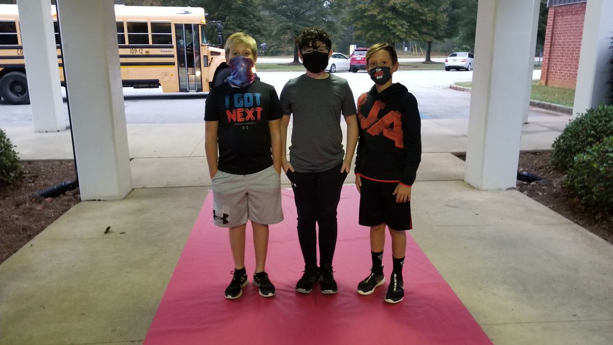 Dress for Success and Walk the Red Carpet. Red Ribbon Week! <a href="/ECMSPride/">ECMS Indians</a>