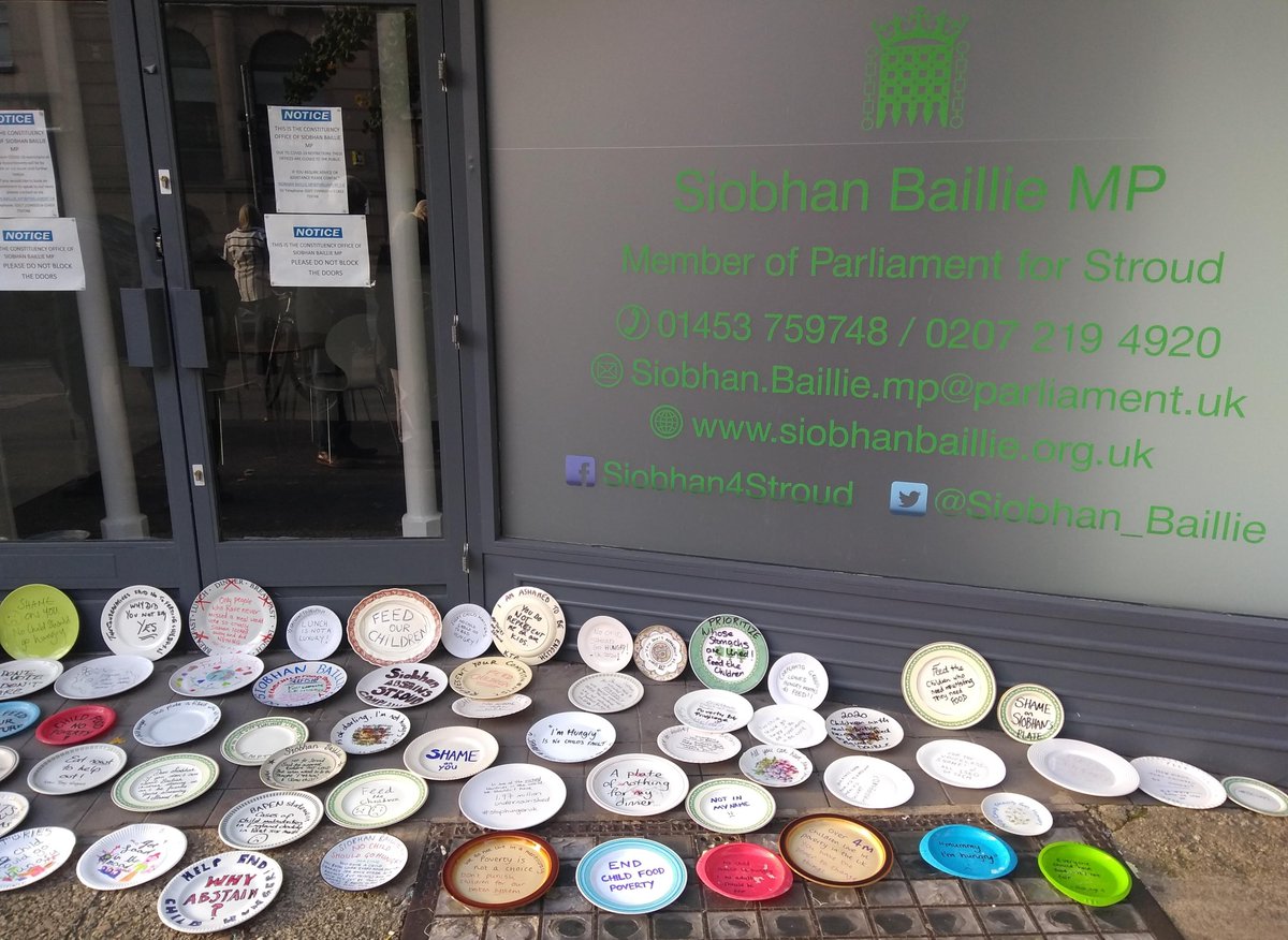 stonehouseblp's tweet photo. Plates Against Hunger in Stroud this afternoon - highlighting Marcus Rashford's campaign to end child hunger, while our MP fails to support it. https://t.co/LYcvSGGsE0