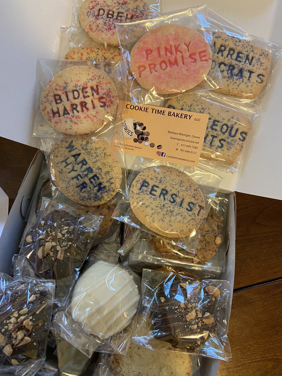 Adrienne Viarengo tweet media