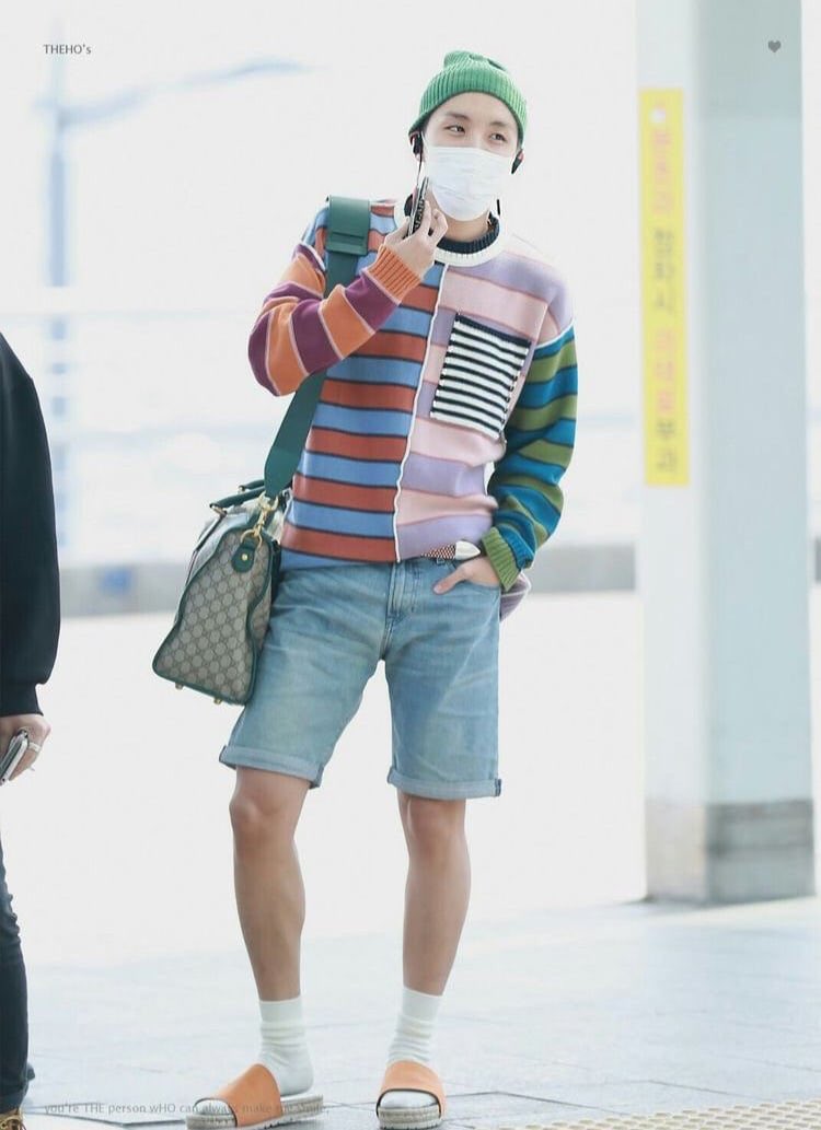 A thread of Jung Hoseok’s iconic airport fashion: