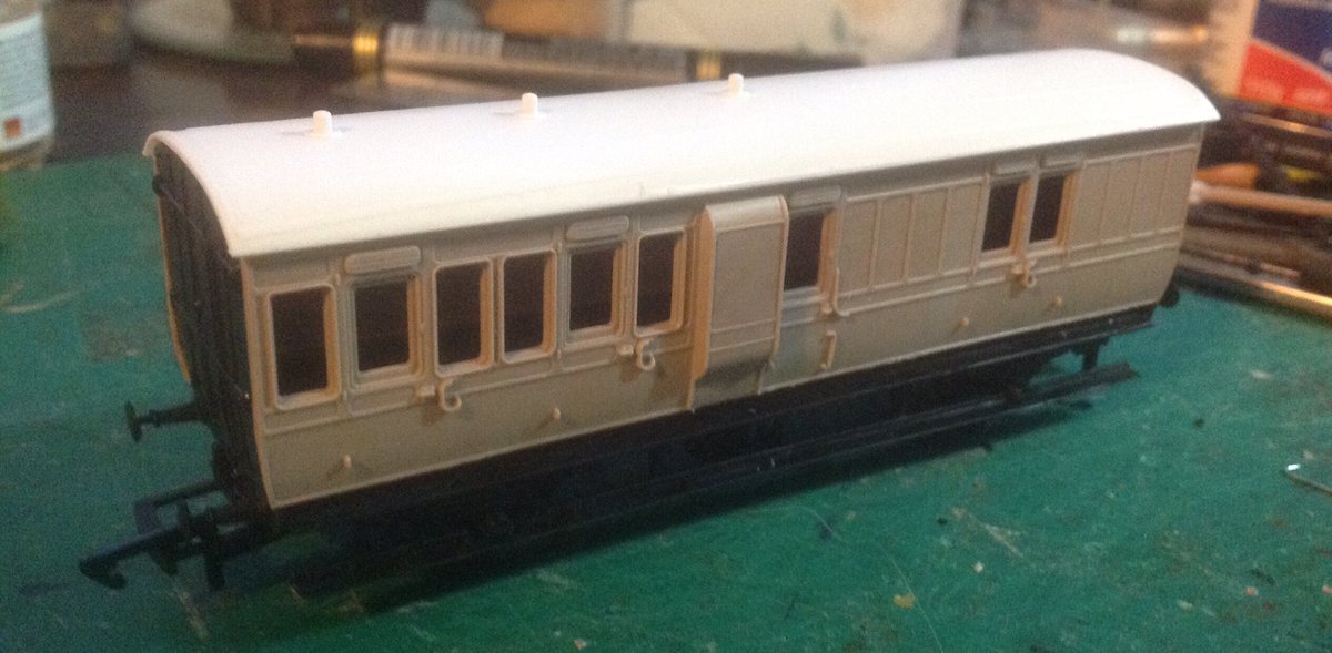 RSJ_Visuals's tweet photo. Today's project: Assembling a Ratio 4 wheel Brake 3rd. Eventually it'll end up in a teak livery in homage to Wisbech-Upwell brake coach. Assembly is far easier than online posts led me to believe.
#modelrailway https://t.co/kkW8W4W3Ah