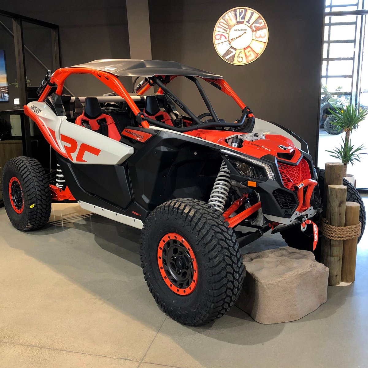 egpowersports's tweet photo. Rise and climb! ☀️ We're here for the new 2021 Maverick X3 X RC Turbo RR 😍 More 2021 inventory rolling in weekly!! 
.
.
.
#egpowersports #canam #maverick #rc #localdealership https://t.co/dnZd0WPNxT