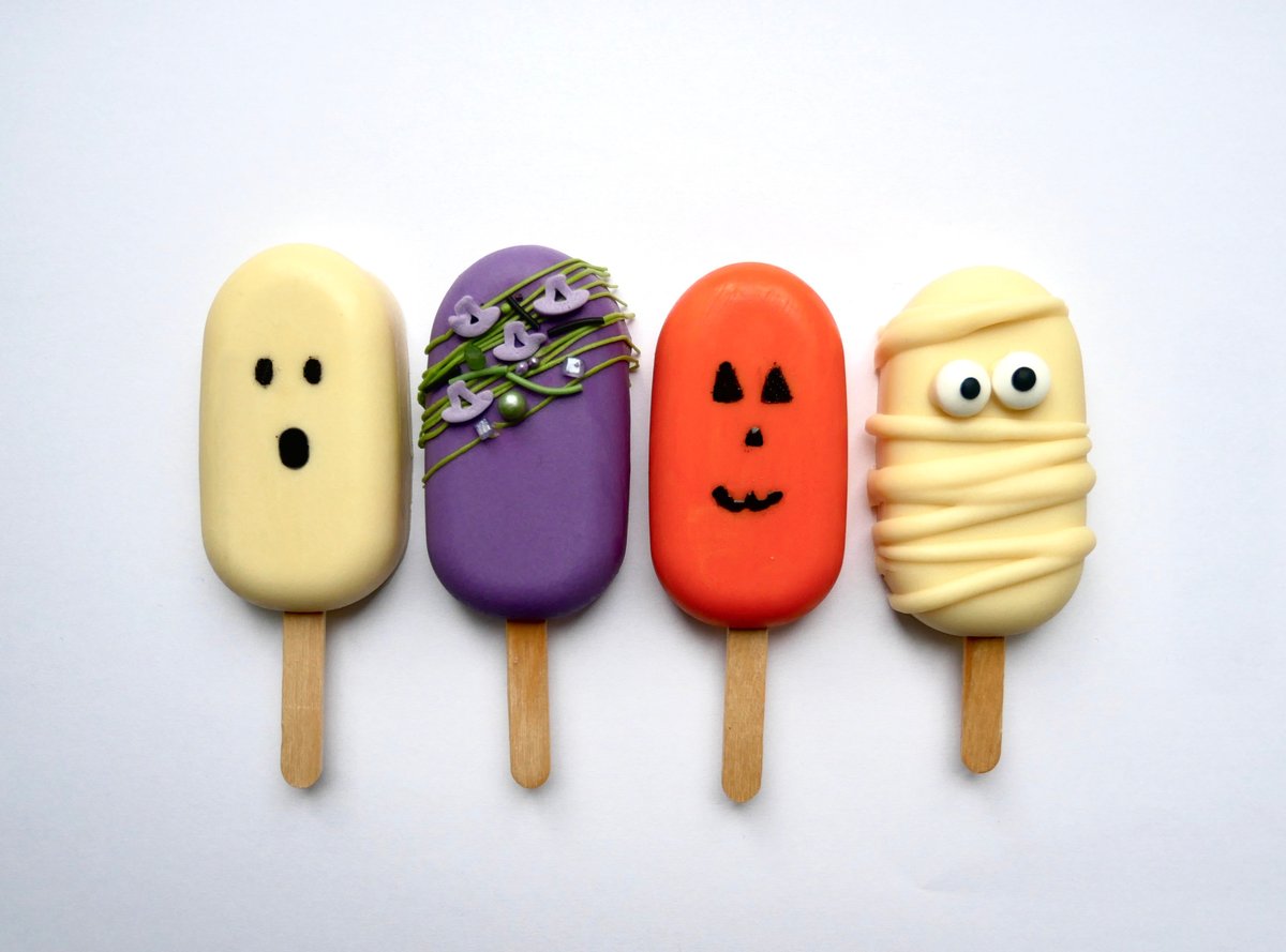 I couldn't resist adding another spooky option to the menu for Halloween Delivery. £10 including local delivery (check out the details on the website for delivery area) Order now at greenkitchencakes.co.uk/treat-boxes/ #longeaton #beeston #nottingham #derby #westbridgford #chilwell #sawley