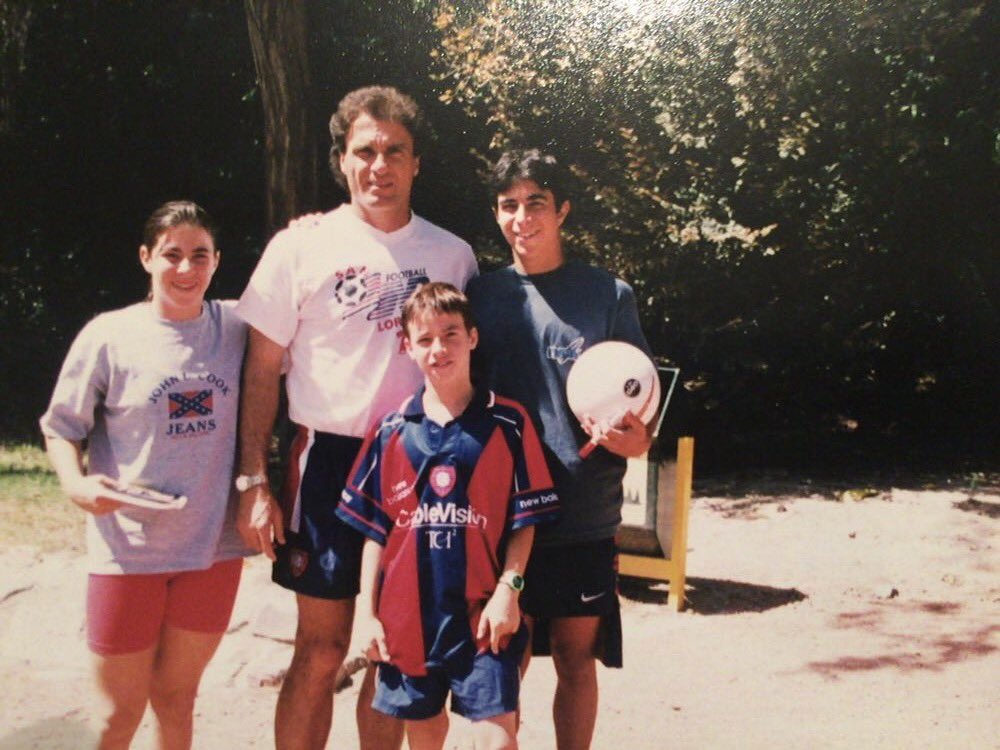 leitok10's tweet photo. Mendoza año 98 si no me equivoco ... #90MinutosESPN #OscarRuggeri @PolloVignolo @cholosottile @federicobulos @daniarcucci @ChavoFuchs https://t.co/USSX08FzWe