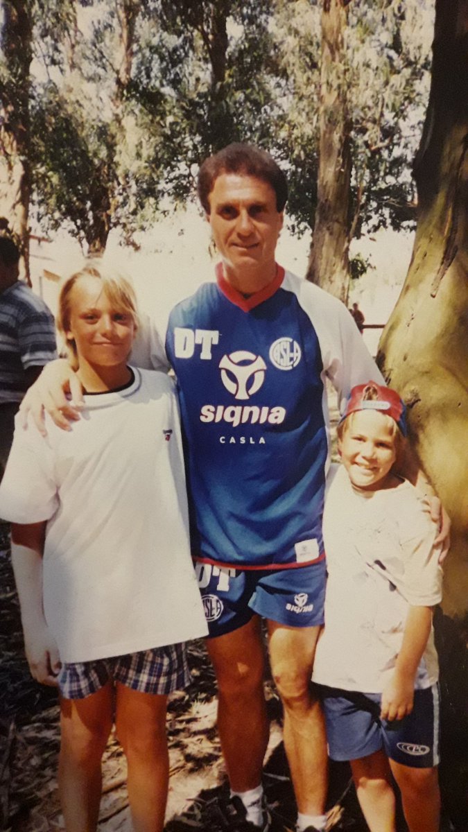 bruno_barla's tweet photo. #90MinutosESPN pretemporada en camet 2001... un grande https://t.co/0msyvXPHq2
