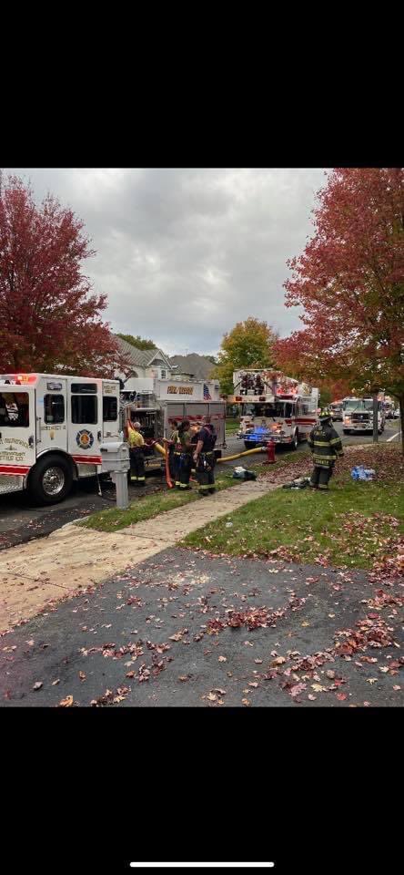 EBIFC_'s tweet photo. On Saturday units 801, 803, 809, 811 and units from District 1 assisted us in a quick knock of what originally came in as an oven fire. Thank you to our neighbor Districts and @EBpolicedept for your hard work and assistance. #NJFire #OneEB https://t.co/iR3DS9eqh1