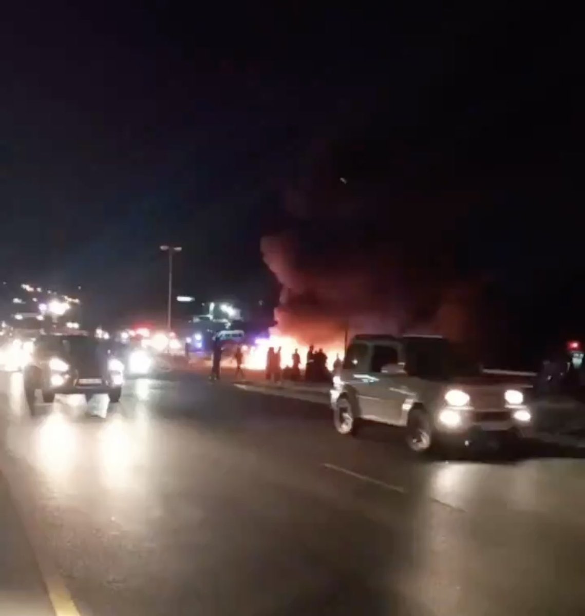 Abramjee's tweet photo. #CITRobbery Cash van bombed: P91 Illiondale, near Modderfontien. Shootout. https://t.co/oLQJZKLqmA