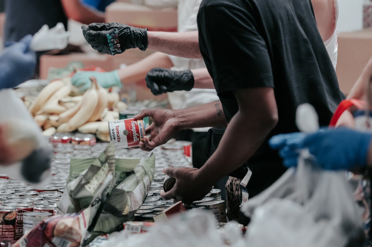 Hampshire County Council Leader Councillor Keith Mans has announced the Authority will be supporting a funding package to be distributed to food banks, charities and other organisations, to help vulnerable families. Read more at hants.gov.uk/News/261020fun…