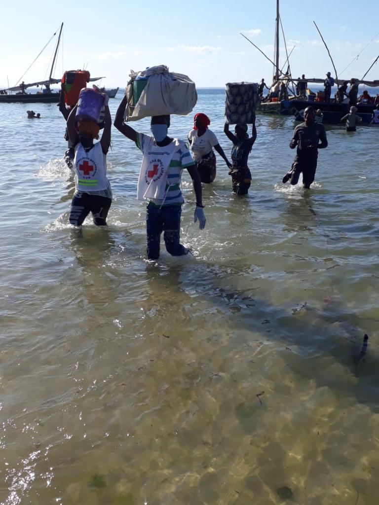 Sick. Tired. Weak. Scared. Hungry. Injured. Today 26 boats landed at Paquitequete beach, in Pemba. All of them filled with people fleeing violence. In the last 10 days, almost 10,000 people have arrived at the beach in Mozambique.