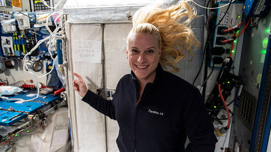 The Exp 64 trio begins the week with a host of biomedical studies as the station nears 20 years of continuous human habitation on Nov. 2. More... go.nasa.gov/37HPzLX