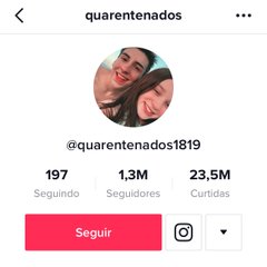 bicha_maa's tweet photo. gnt vcs falaram da criança de 12 anos que namora um garoto de 19, mais assim, eles tem 1 milhão de seguidores, vcs tem que decidir se vcs militam no Twitter ou se segue um casal problemático na internet, os dois não dá https://t.co/AT1bwTXMUE