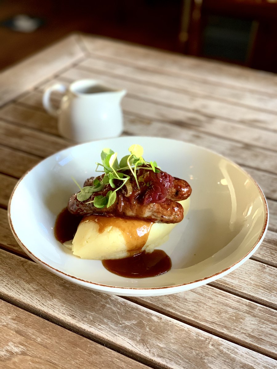 Plough Inn, Ealing tweet media