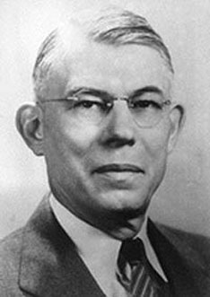 Those chickens bled to death. Dam found cholesterol didn't restore clotting; something else was needed, some new "Koagulation" (Danish) factor. Edward Doisy (1893–1986), a Harvard PhD from Illinois and the first biochemistry chair  @SLU_Official, isolated that compound in 1939./22