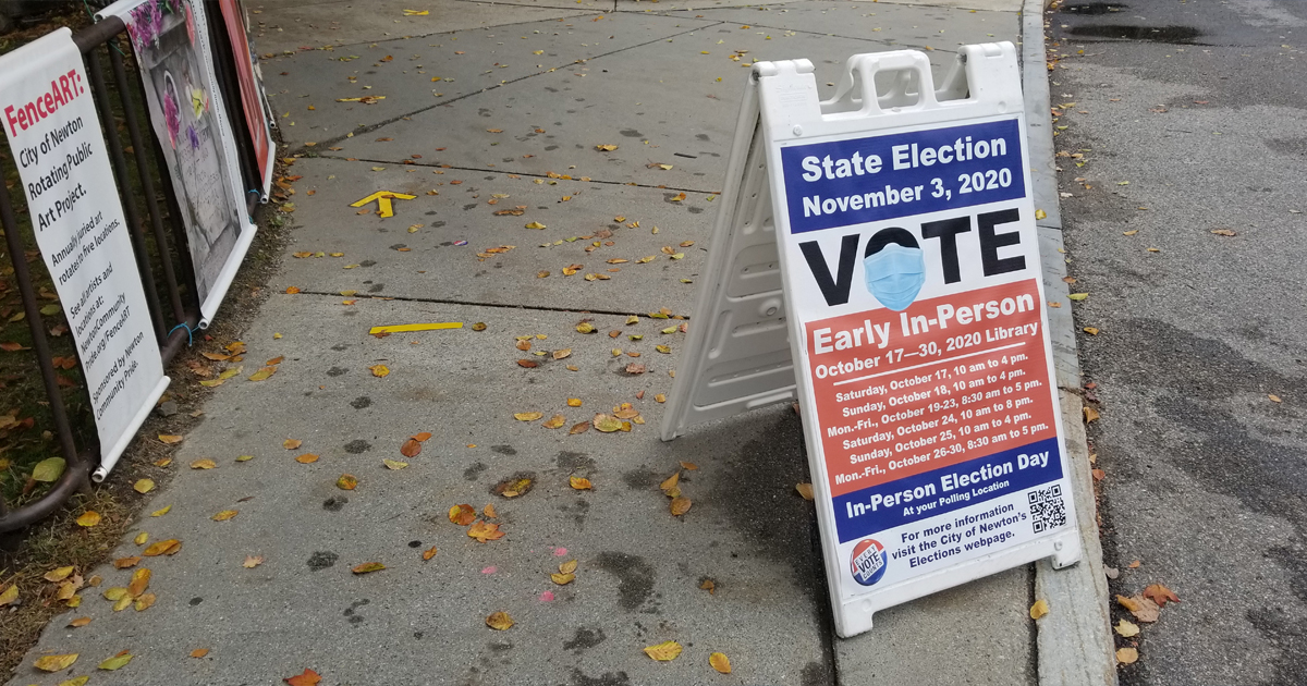 ScienceWithJess's tweet image. The #GotScience team is getting our voting done! Whether it's done safely in-person, or by mail, make sure that you have a plan to vote this election season! 

If you need help with figuring out voter information near you check out sciencerising.turbovote.org