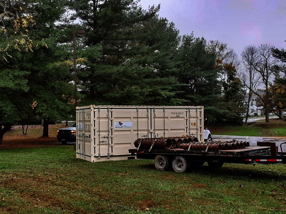 tptrucktrailer's tweet photo. Did you know we also rent and sell specialty containers like this open side 20’ container?  Delivered today to a construction site in Delaware.
Call today for your custom onsite storage needs!
#tptrailers #tpstoragecontainers #tptruckequipment #20ftcontainer #40ftcontainer https://t.co/XuMYgmbJKJ