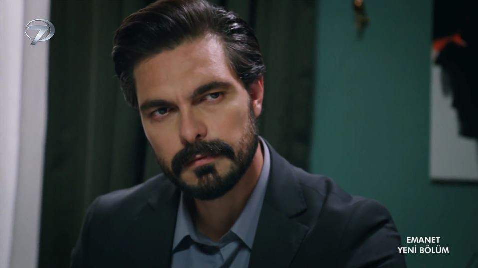 DulceParreiras's tweet photo. Seher como você sente sono com um Yaman assim te olhando #Emanet #Alant #SehYam https://t.co/9XoT0qgqdv