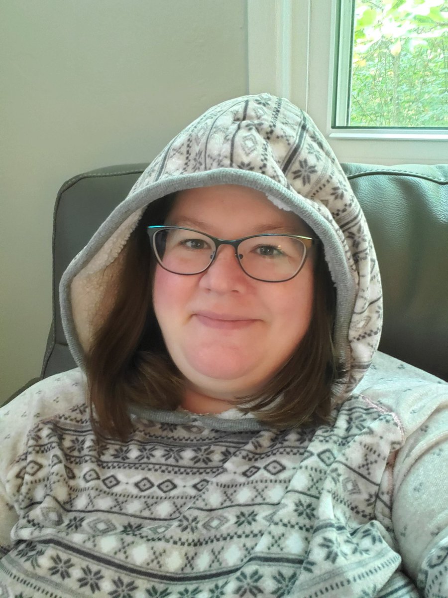 C_H_Conwell's tweet photo. Mummy Monday - all wrapped up in my PJs on this chilly day! #mummymonday @Robinson_SGA @RobinsonLibrary #ramspirit https://t.co/Y0KJN2FfZL