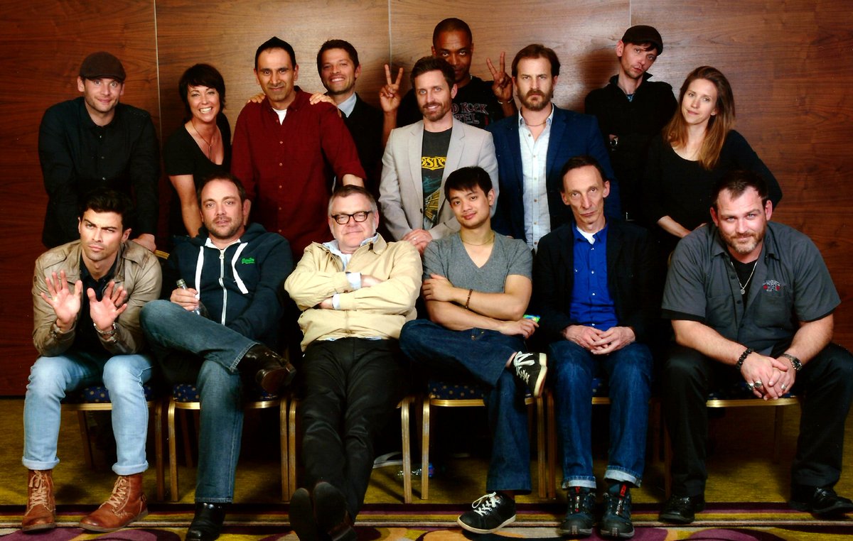 #ThankYouSupernatural #4thConvention2013 Still regret not getting a photo with #KevinMcNally who played Frank in season 7 but at least he's in this group pic! #Supernatural #SPNFamily