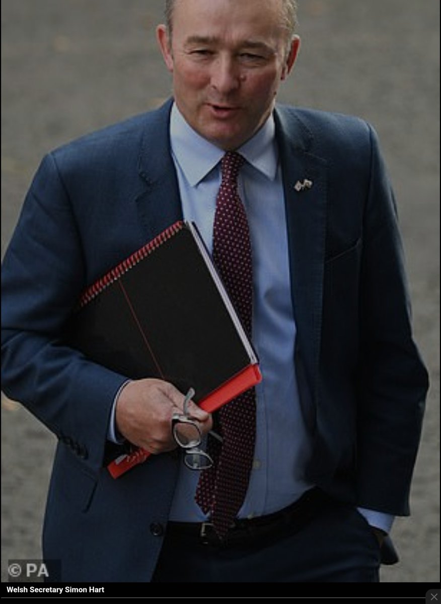 CherylMorrisW's tweet photo. ... his #vote against the measure on 21 October. Meanwhile, around 20 #PaperPlates were stuck to the office window of #Tory #MP #StuartAnderson in #Wolverhampton. 'I can ill afford it. I run my own #business and things are challenging but I'm putting my money where my... https://t.co/He2rbyk9Qu