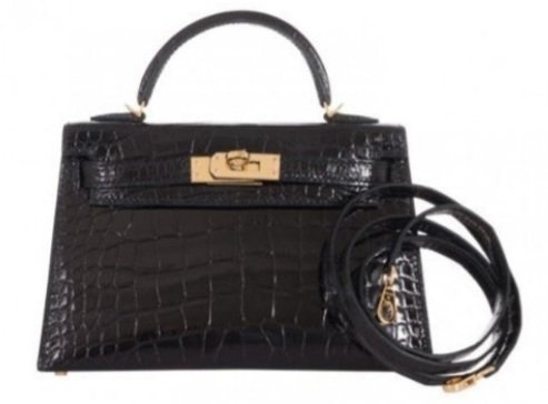 Baktım tüm ürünler fransız 
Ben de bu çantaya göz diktim

Kimde varsa çıkarsın meydana
Onu yakacağım😉

İyi akşamlar efendim🐞