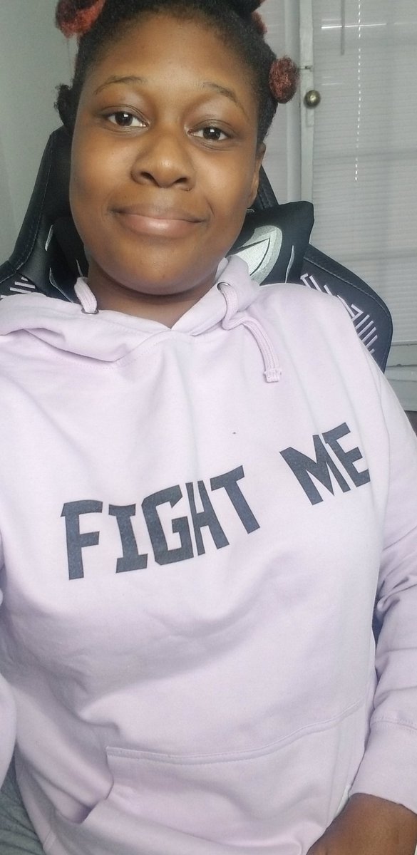 JunaeBenne's tweet photo. My closet cosplay for today🙌🏾. Still playing Borderlands 3! Pull up
https://t.co/lHsWbIN3xs 
#JunaeStreams https://t.co/esMTtzrP5y