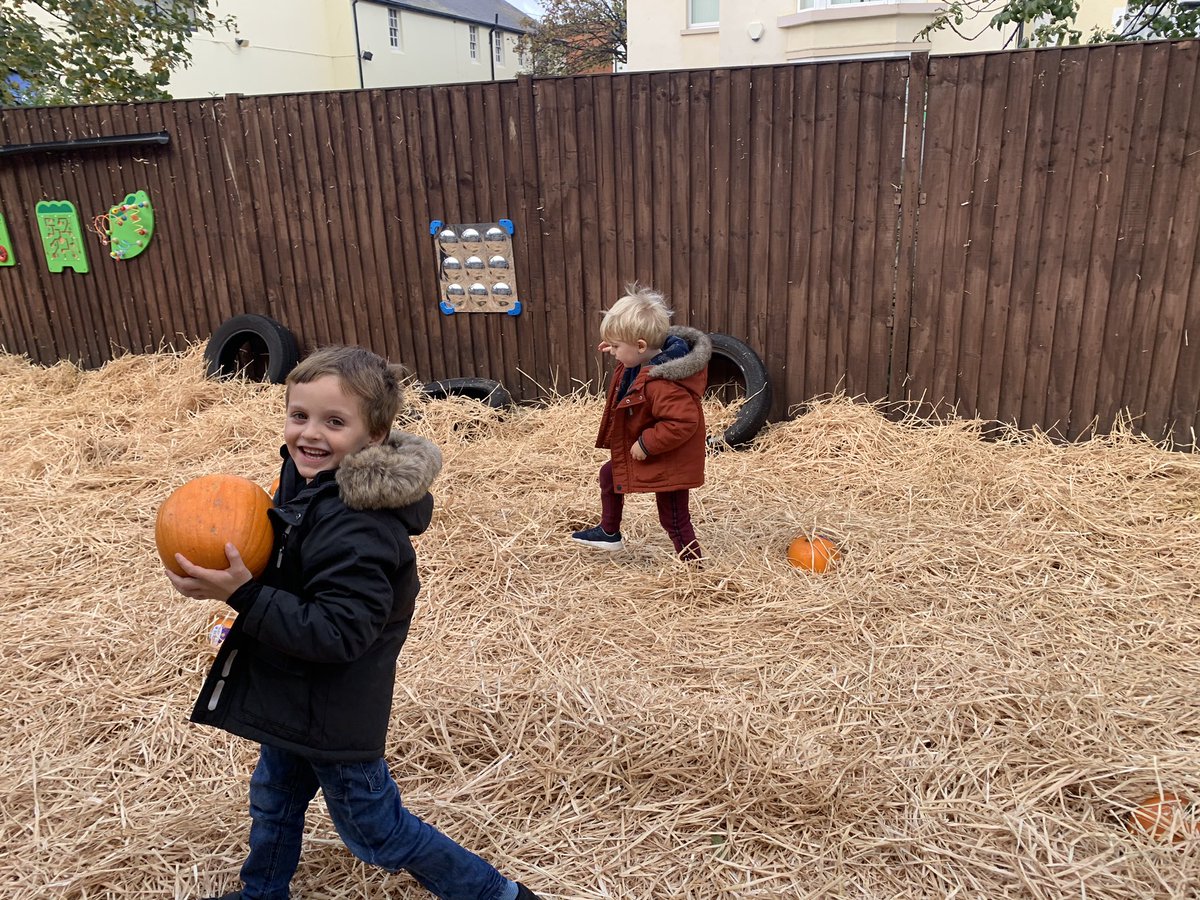 LouiseMA12's tweet photo. We’ve had a brilliant day at @beachhousechildcare today. Being in lockdown we couldn’t take our children to the pumpkins so we brought the pumpkin patch to them!
@HeartNorthWest @rjournal @Dion_DailyPost @NDNAtalk https://t.co/42ccMFL0na