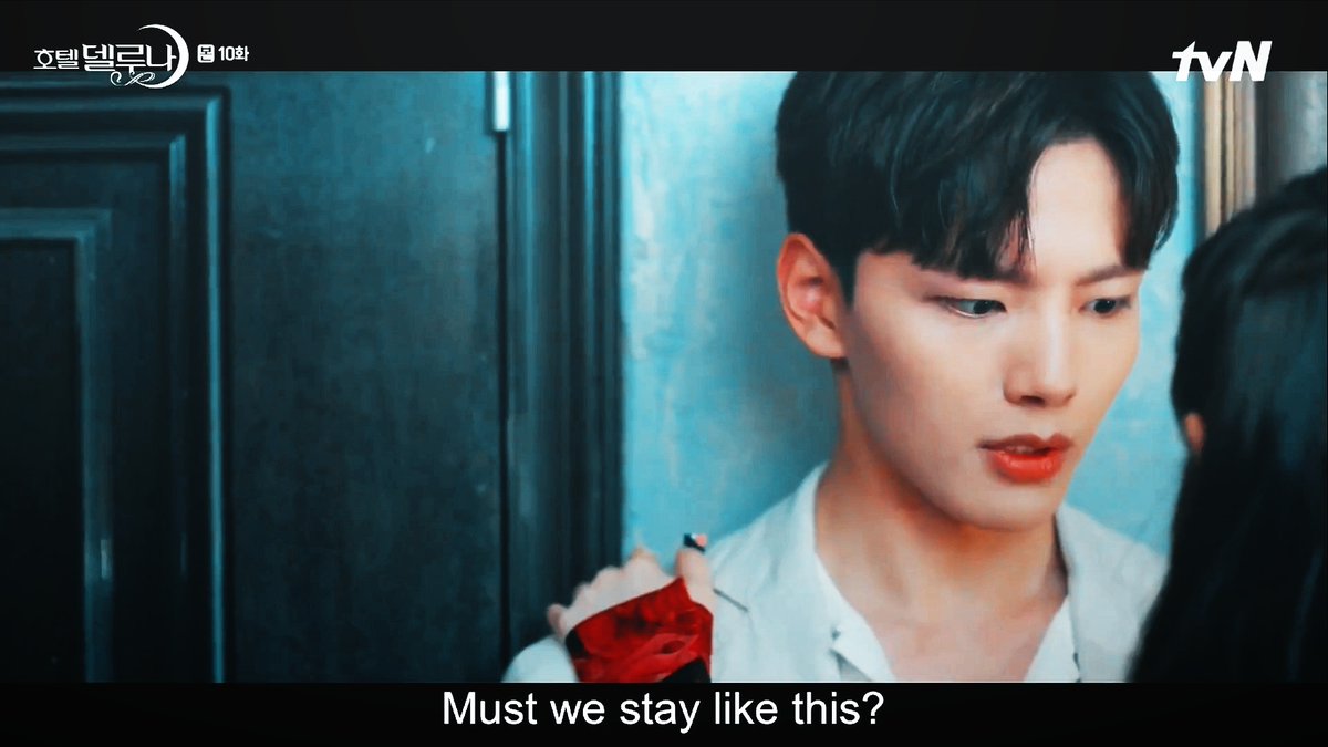 look at him innocently asking why they have to stay like this  #HotelDelLuna