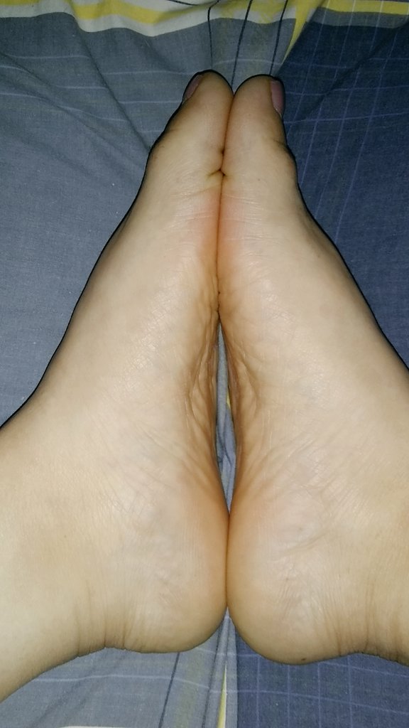 janedoefeet's tweet photo. Who wants to have fun today? 😉 https://t.co/LVyAr6pbNK