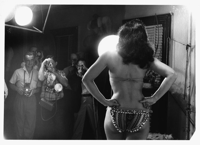 Back to work, Bettie babes and beaus! Happy Monday! 💋💋💋 https://t.co/JjbbTqDPYB<a href="/tag/pinup"class="tags"><span>#pinup</span></a><a href="/tag/bossbabe"class="tags"><span>#bossbabe</span></a><a href="/tag/bettiepage"class="tags"><span>#bettiepage</span></a><a href="/tag/1950s"class="tags"><span>#1950s</span></a><a href="/tag/domme"class="tags"><span>#domme</span></a><a href="/tag/pinupgirl"class="tags"><span>#pinupgirl</span></a>