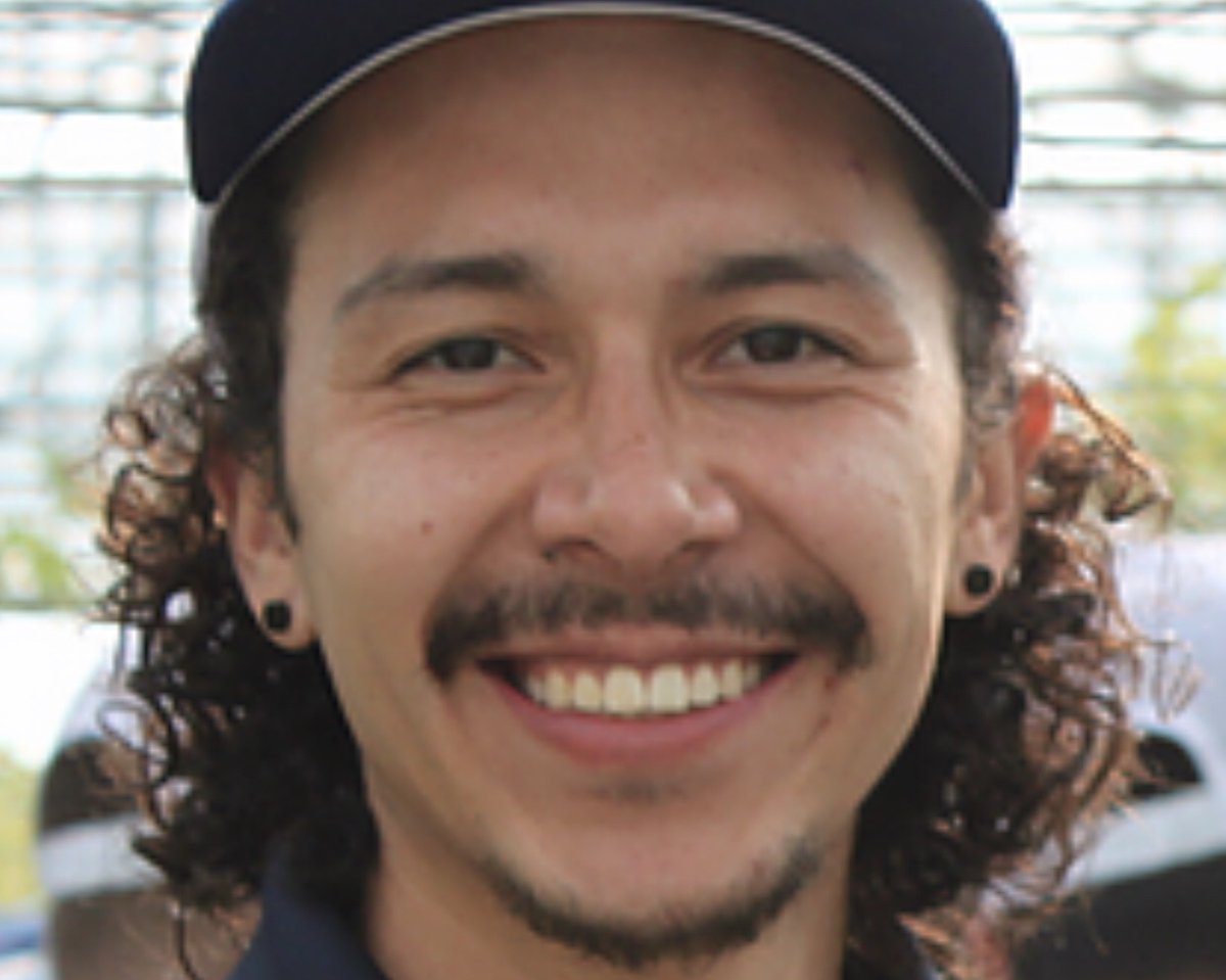 Congratulations to Juan Gonzalez, PMCB Ph.D. student mentored by Dr. Marcio Resende, for his oral presentation award from @sacnas and 2nd place poster award from @NAPlantBreeders! Juan uses machine vision + algorithms to phenotype corn traits. Way to go @Juanplants! @UFCALS