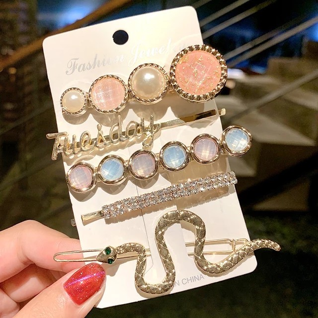 Sm1Korean's tweet photo. Hairpin Style 💕💕 🇰🇷
Fashion Pearl Hairpins 💕💕
https://t.co/6mR7SyWaT7

#kstyle #selfie #style #fashionstyle #fashionkorea  #asiangirls #koreangirls #koreanstyle #outfit #outfitoftheday #kawaii #kpop #uzzlangstyle #uzzlang #trending #hairpin #handbag #koreansm1
by. AliExpress https://t.co/hOAn9cxHXx