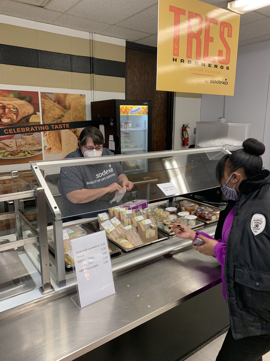 decaofhs's tweet photo. 🍪 Lunch might look a little different, but we will always have COOKIES and friendly cafeteria ladies ready to serve you with a smile! 🍪  #welcomeback #goawaycovid https://t.co/rIGlQbDail