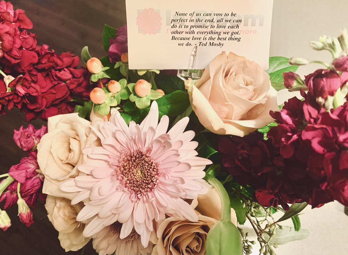 shlyn_16's tweet photo. How did I get so lucky? #HIMYM #myTed @drewlegacy_ https://t.co/6tNblt3TUb