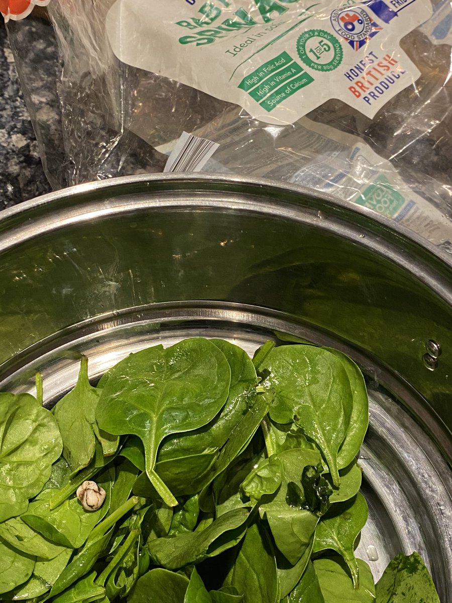 celiathurs's tweet photo. @LidlGB quite a sizeable stone/pebble in my spinach... https://t.co/ZEzi3sYNSP