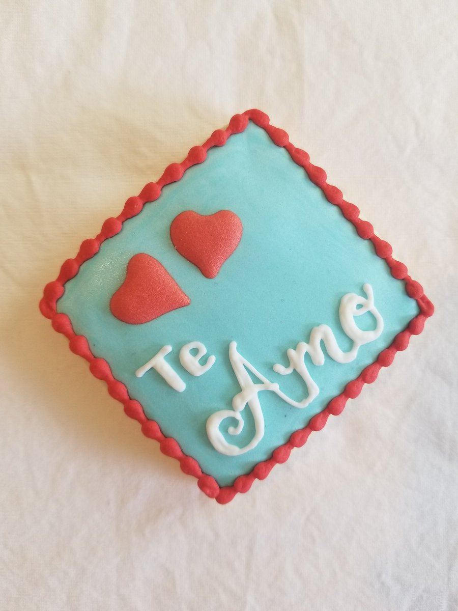 AdoroDesserts's tweet photo. Love is even sweeter with cookies
#cookies #cookie #sugarcookies #houston #homemade #houstonbased #bakery #bakerylife #SmallBusiness #supportsmallbusiness #localbusiness #houstonsmallbusiness #royalicingcookies #decoratedcookies #Texas #latinx https://t.co/QHe1q8asa8
