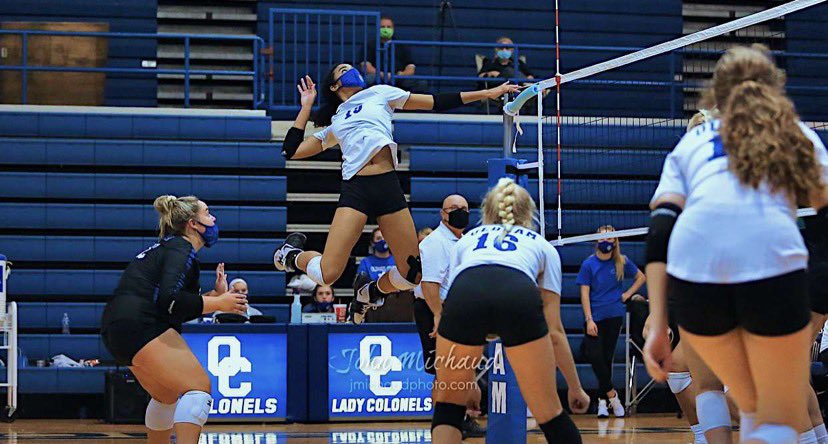 Congratulations to Senior Sequoia Hunt for being awarded 2020 Region 8 Player of the Year!!! 💙🏐