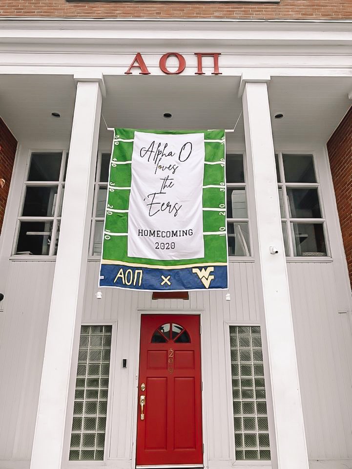 Happy Homecoming Week!! 💙💛 Alpha O loves the ‘Eers!! #HOMECOMING2020