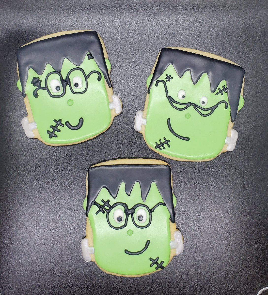 CakeMaddness's tweet photo. Some cute little visually impaired Frankensteins to brighten up your Monday! 🤓 https://t.co/uDV4zqVeyC