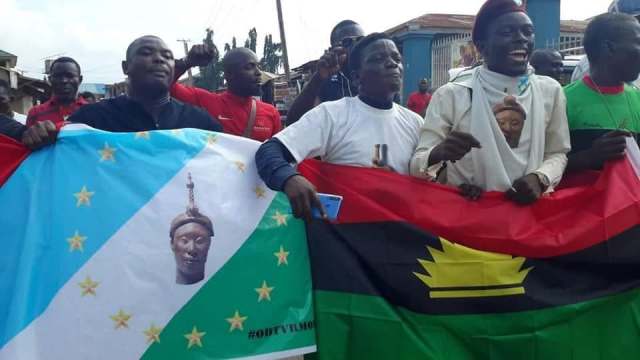 @EmekaGift #EndNigeriaNowAndSaveLives support #biafra and #oduduwa freedom