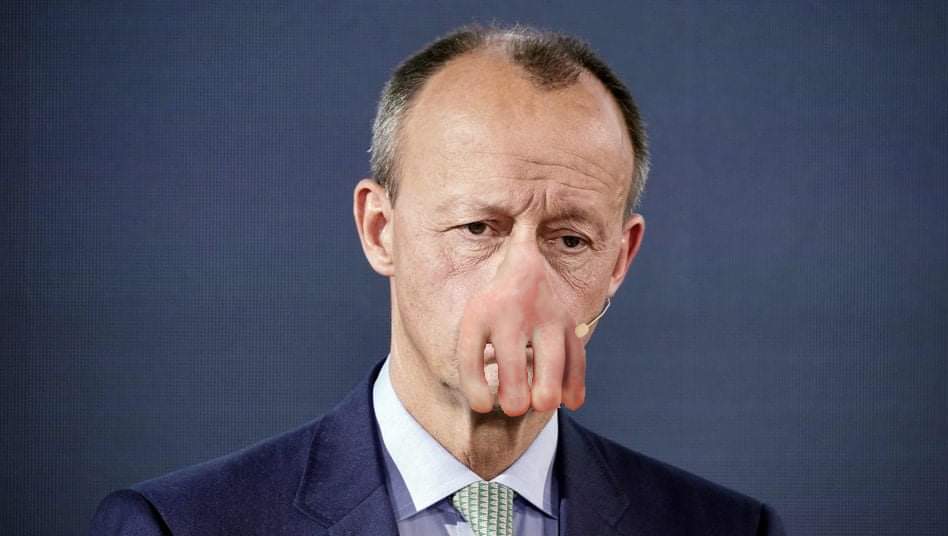 #FriedrichMerz jammert, es gäbe eine Verschwörung gegen seine #Kanzlerkandidatur. Hilfe naht in Form einer Krebsart, die einem Labor entwischt ist und sich selbst klonen kann. Alles potentielle Neuwähler! Evolutionäre Wahlkampagne ist nun gefragt!