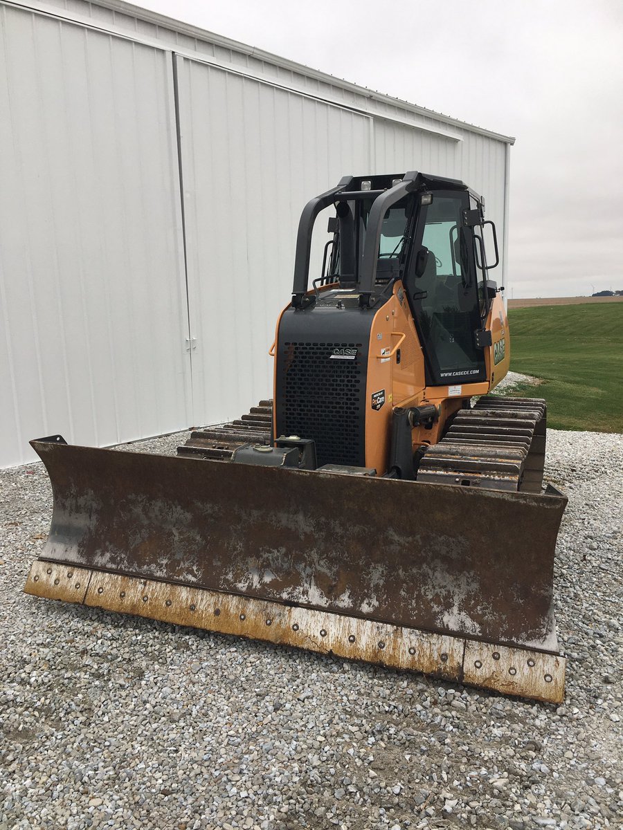 FarmerGC79's tweet photo. For Sale:
2015 Case 850M WT Dozer
24” Pads
120” 6 Way Blade
Limb Risers
Rear Glass Protector (Not Shown)
Rear Hitch
963 Hours
1 Owner
$105,000 OBO
RT’s Appreciated 
DM’s Preferred https://t.co/Mhr7gkandH