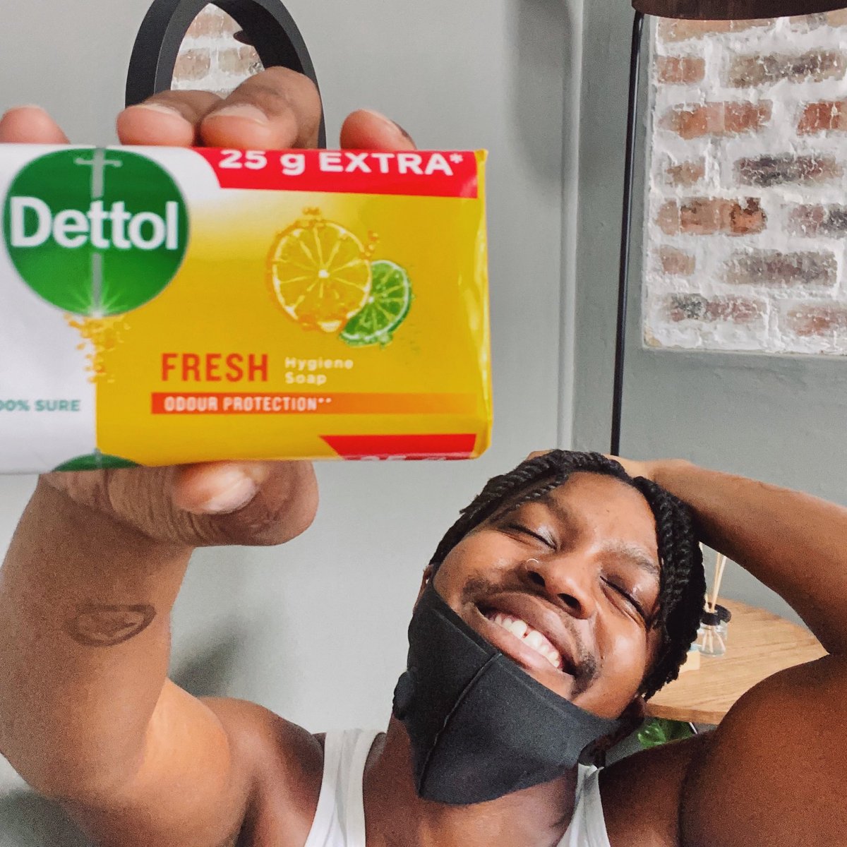 Let’s fight this virus by showing others the steps to proper hand-wash &amp; tagging <a href="/DettolSA/">Dettol SA</a> as they’ll make a contribution towards foot-activated hand-washing stations for communities in need 🙏🏾

Learn more: bit.ly/3mq7Q4w

#DettolSA #HandWashing #GlobalHandwashday