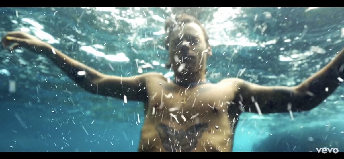 random screenshots from the mv a thread :)