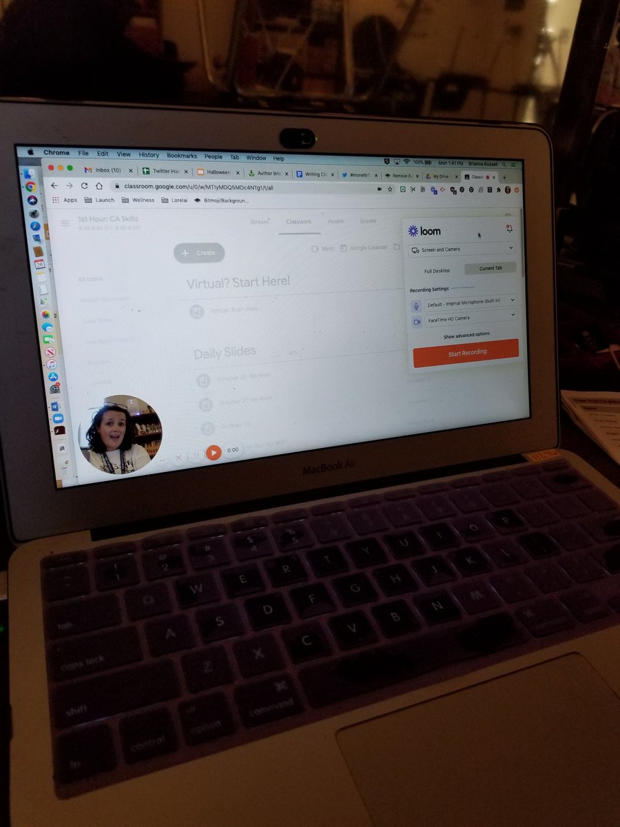 TeachBookLove's tweet photo. Making videos! #flippedclassroom #MonettR1 https://t.co/qtyczBv2WX